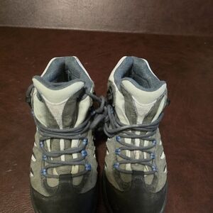 Men's Athletic Shoes - Black and Gray